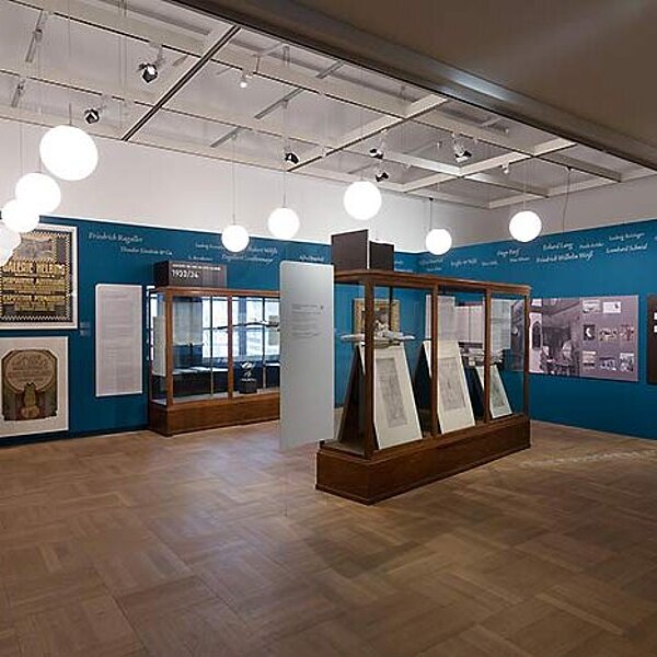 Exhibition Pictures "Ehem. jüdischer Besitz" (Former Jewish-owned property) Acquisitions by the Munich City Museum during National Socialism, shown from April 2018 to January 2019